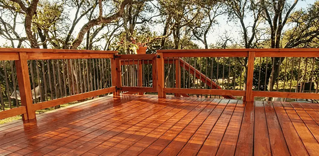 Deck sealing results with a freshly sealed wood deck in Sacramento, CA